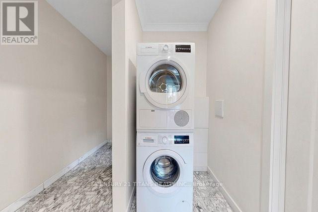 198 Boon Avenue, Toronto, Ontario  M6E 3Z8 - Photo 7 - W13714486