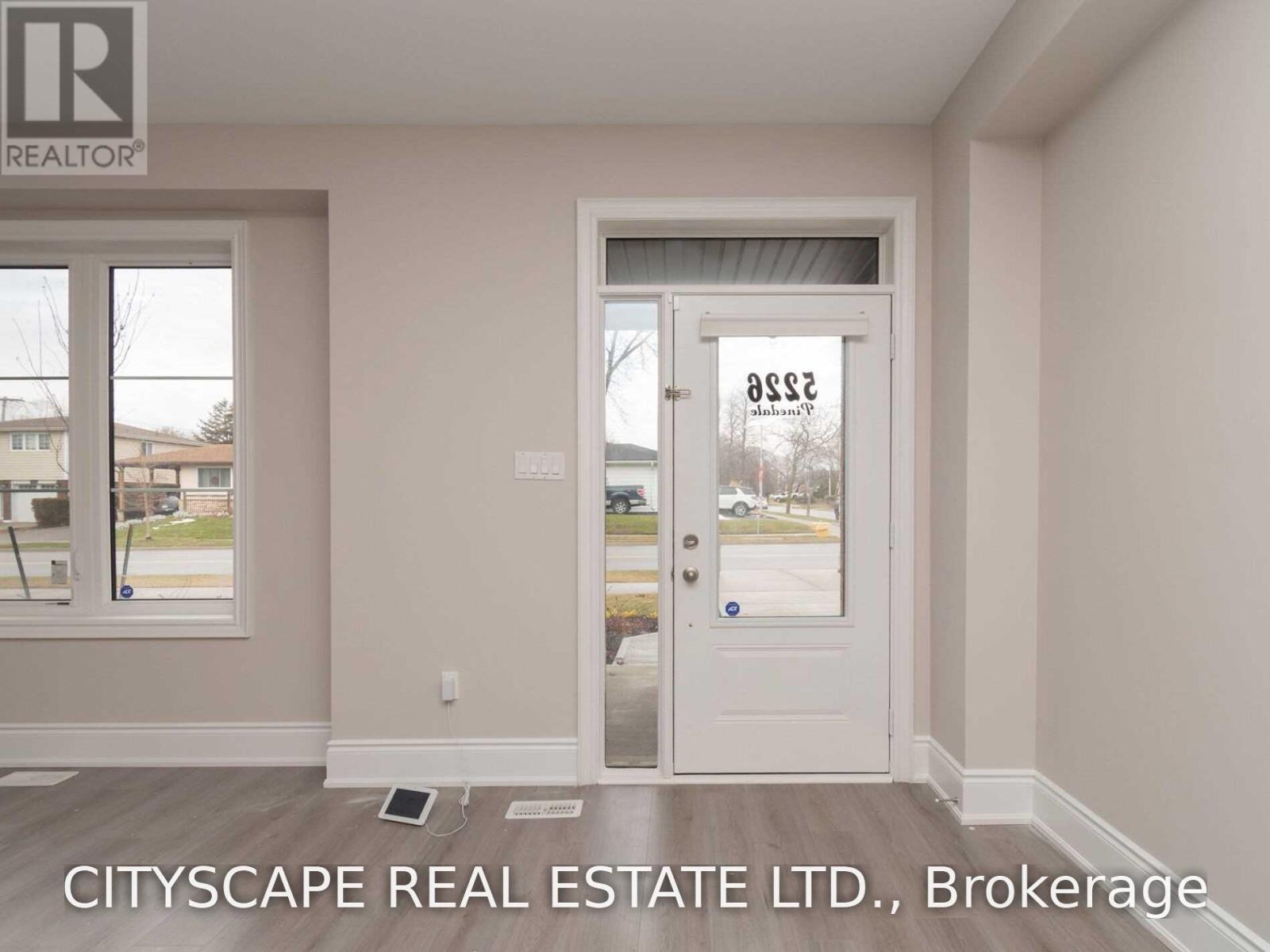 5226 Pinedale Drive, Burlington, Ontario  L7L 4J1 - Photo 13 - W13714496