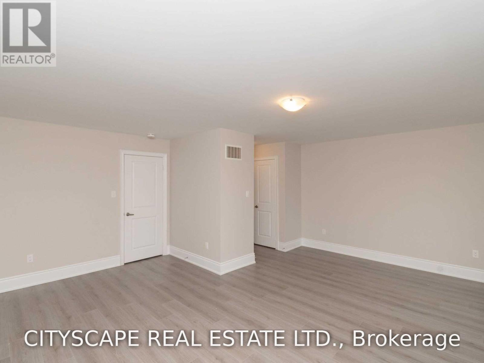 5226 Pinedale Drive, Burlington, Ontario  L7L 4J1 - Photo 24 - W13714496