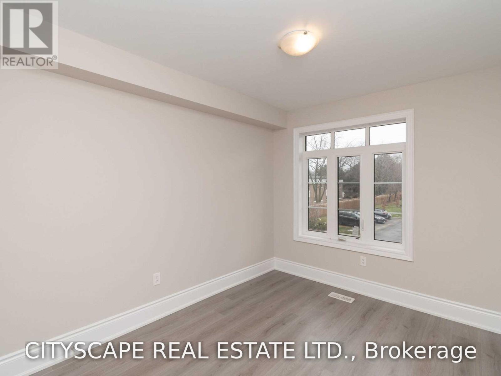 5226 Pinedale Drive, Burlington, Ontario  L7L 4J1 - Photo 30 - W13714496