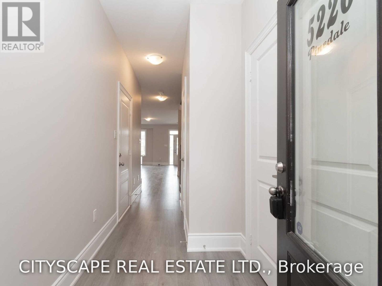 5226 Pinedale Drive, Burlington, Ontario  L7L 4J1 - Photo 4 - W13714496