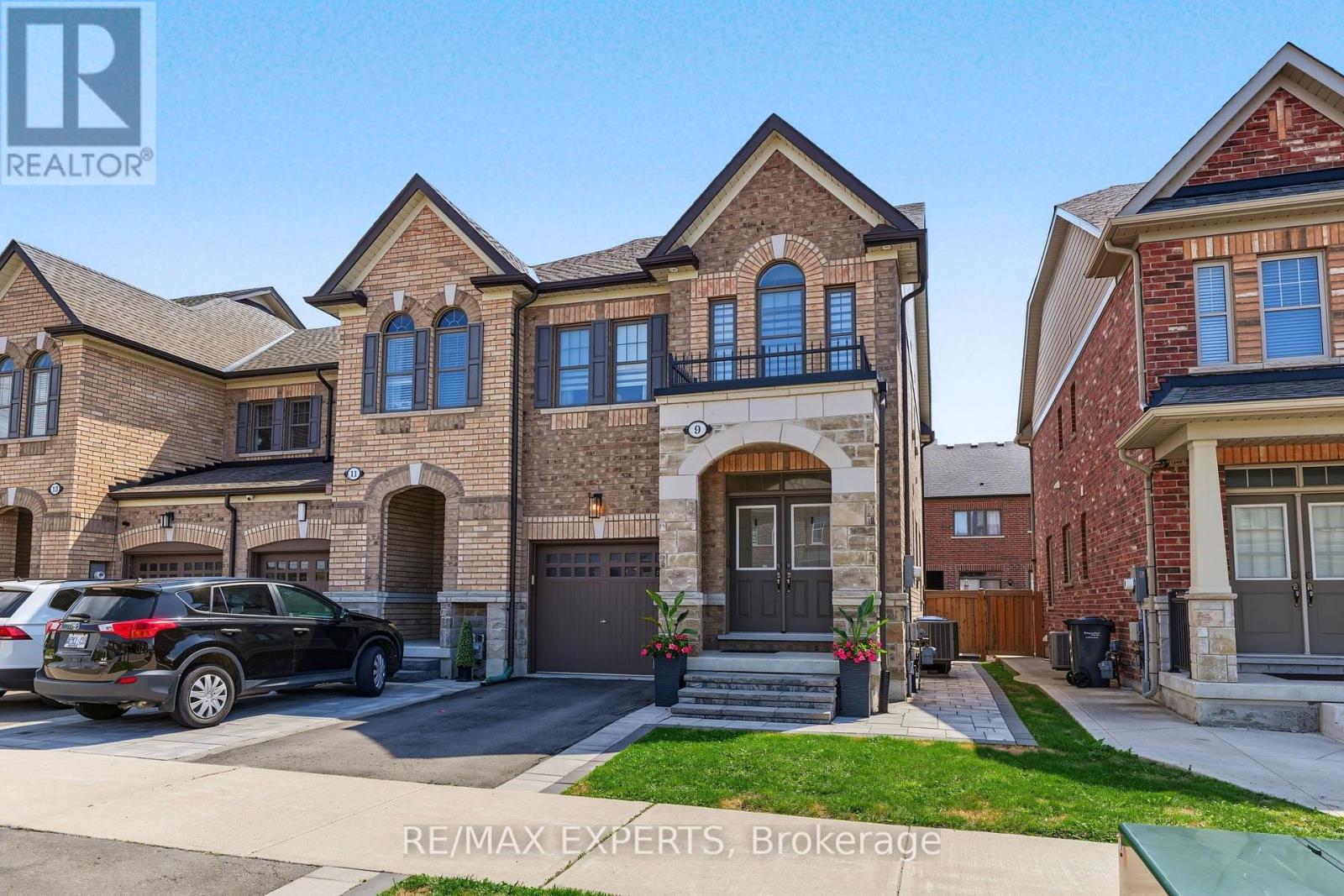 9 Tormore Road, Caledon, Ontario  L7E 4K8 - Photo 2 - W13714502