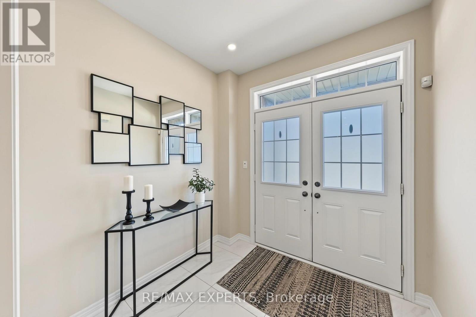 9 Tormore Road, Caledon, Ontario  L7E 4K8 - Photo 3 - W13714502