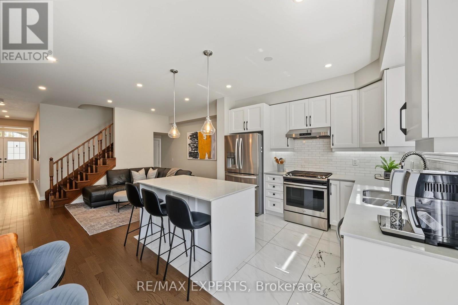 9 Tormore Road, Caledon, Ontario  L7E 4K8 - Photo 7 - W13714502