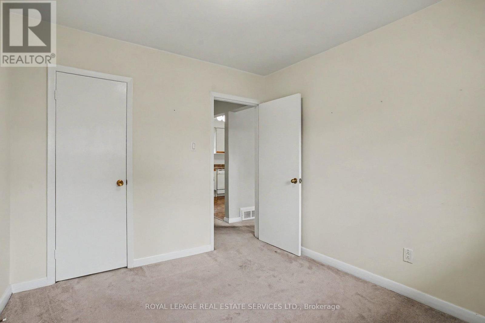 110 Celestine Drive, Toronto, Ontario  M9R 3N9 - Photo 13 - W13714520