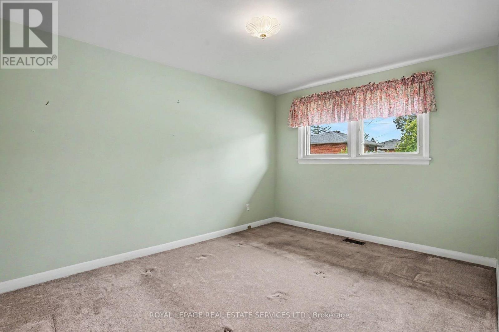 110 Celestine Drive, Toronto, Ontario  M9R 3N9 - Photo 14 - W13714520