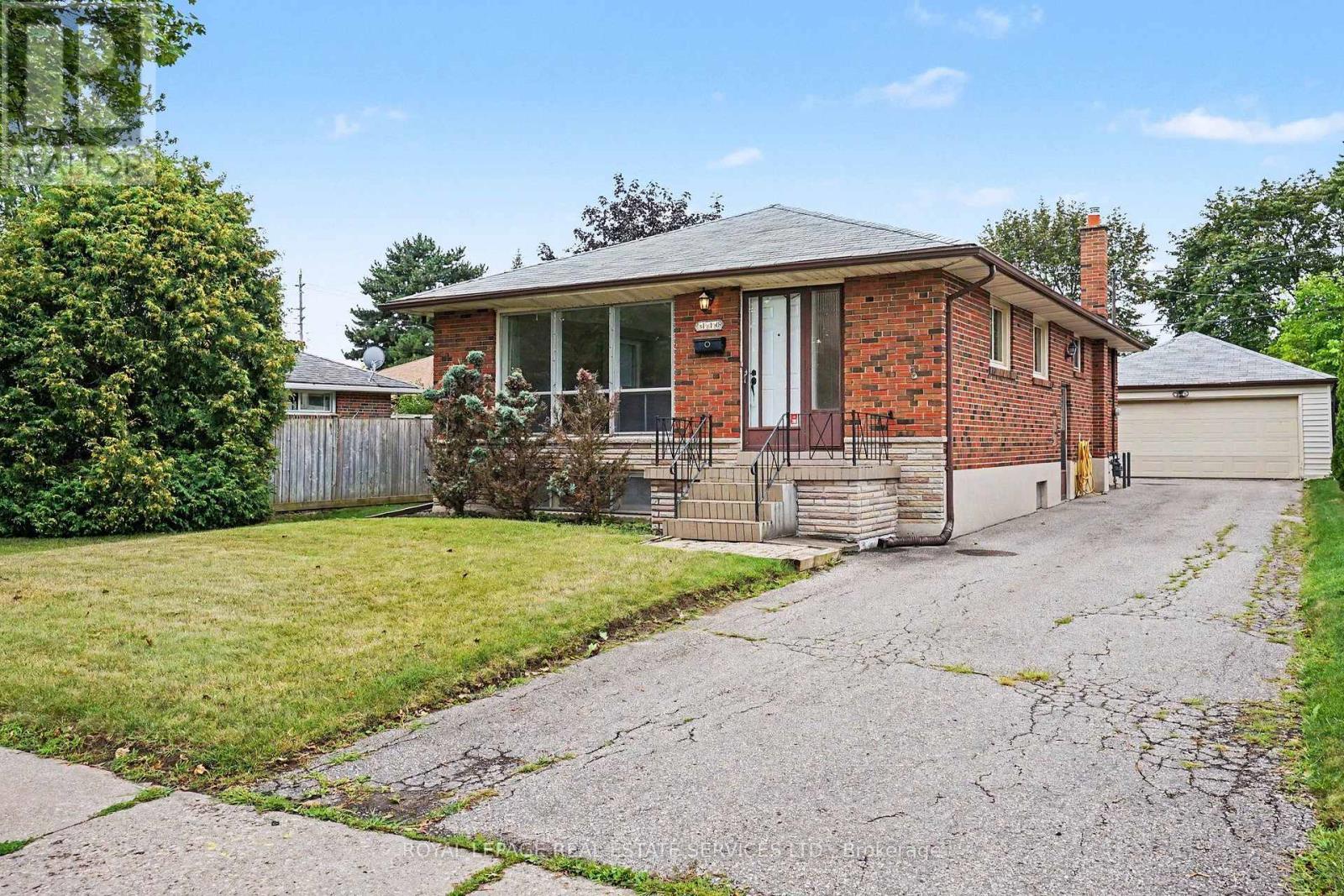 110 Celestine Drive, Toronto, Ontario  M9R 3N9 - Photo 2 - W13714520