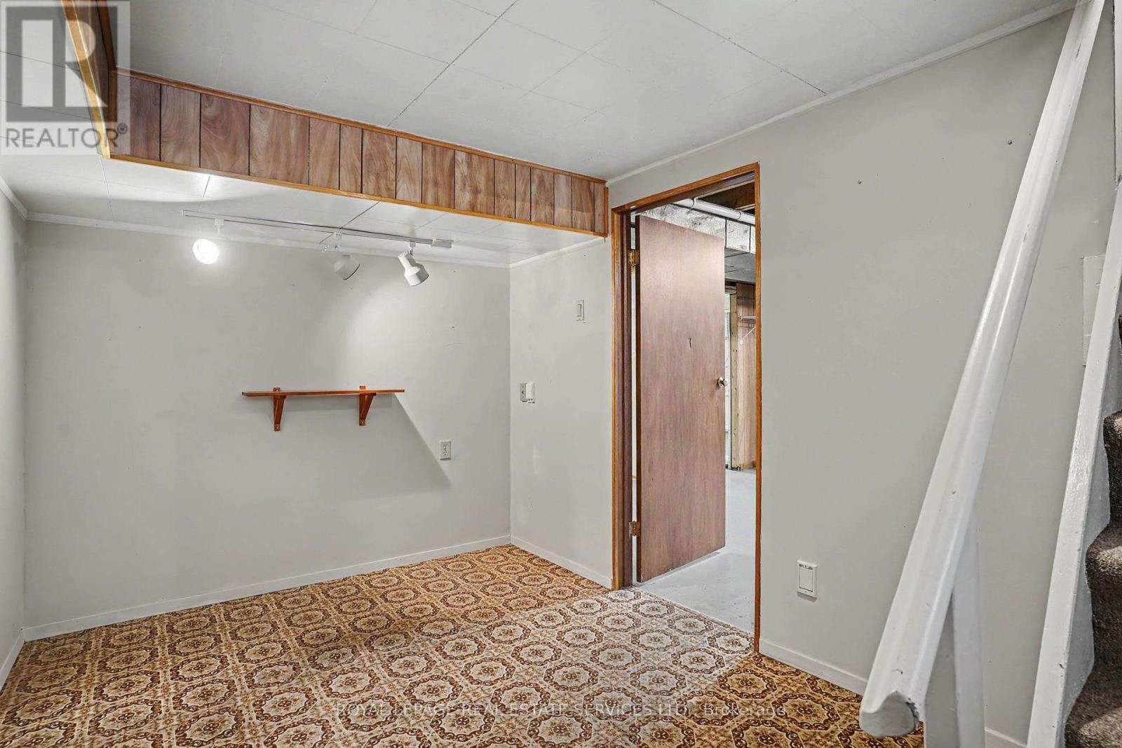 110 Celestine Drive, Toronto, Ontario  M9R 3N9 - Photo 28 - W13714520