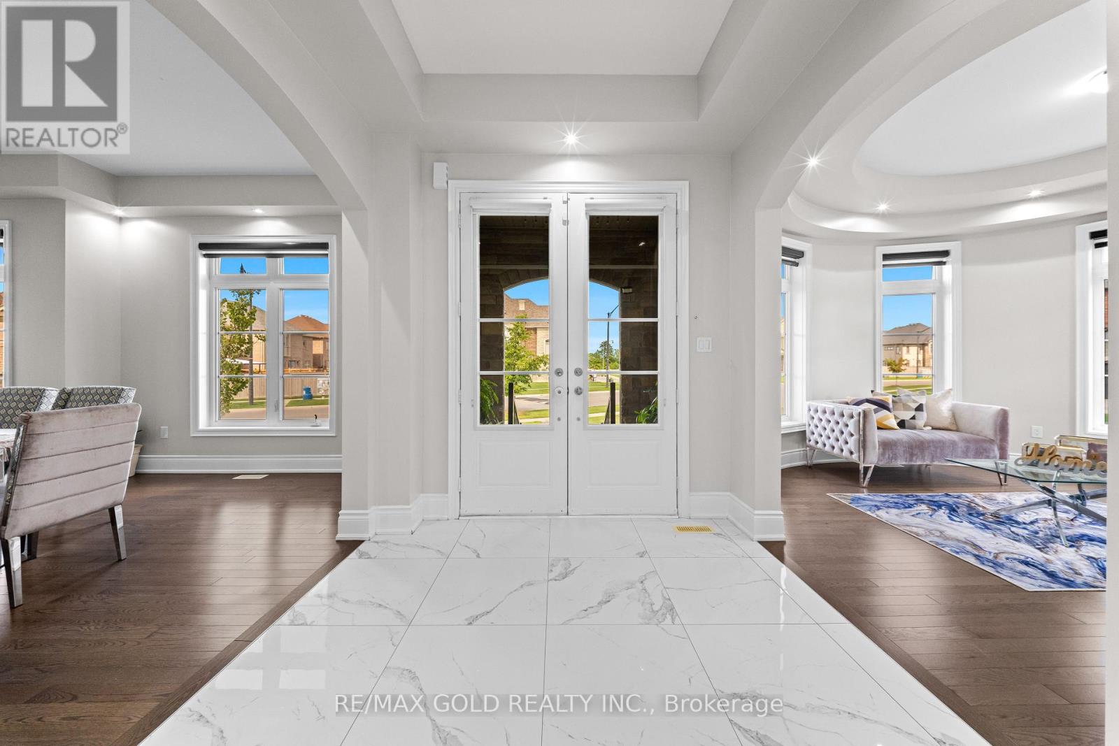 54 Gordon  Randle Drive, Brampton, Ontario  L6P 4H3 - Photo 4 - W13714588