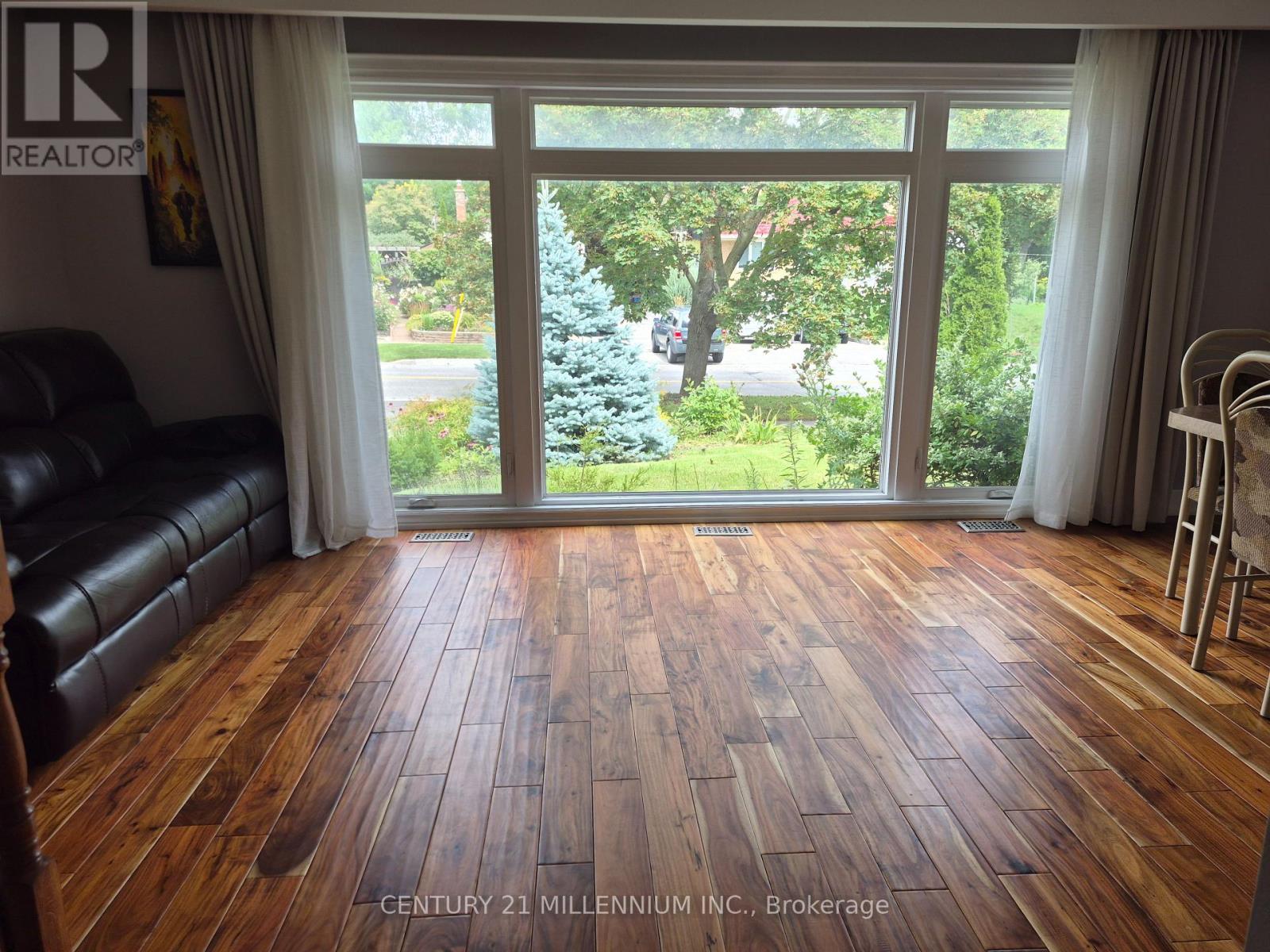 40 Meadowland Drive, Brampton, Ontario  L6W 2R4 - Photo 7 - W13714692
