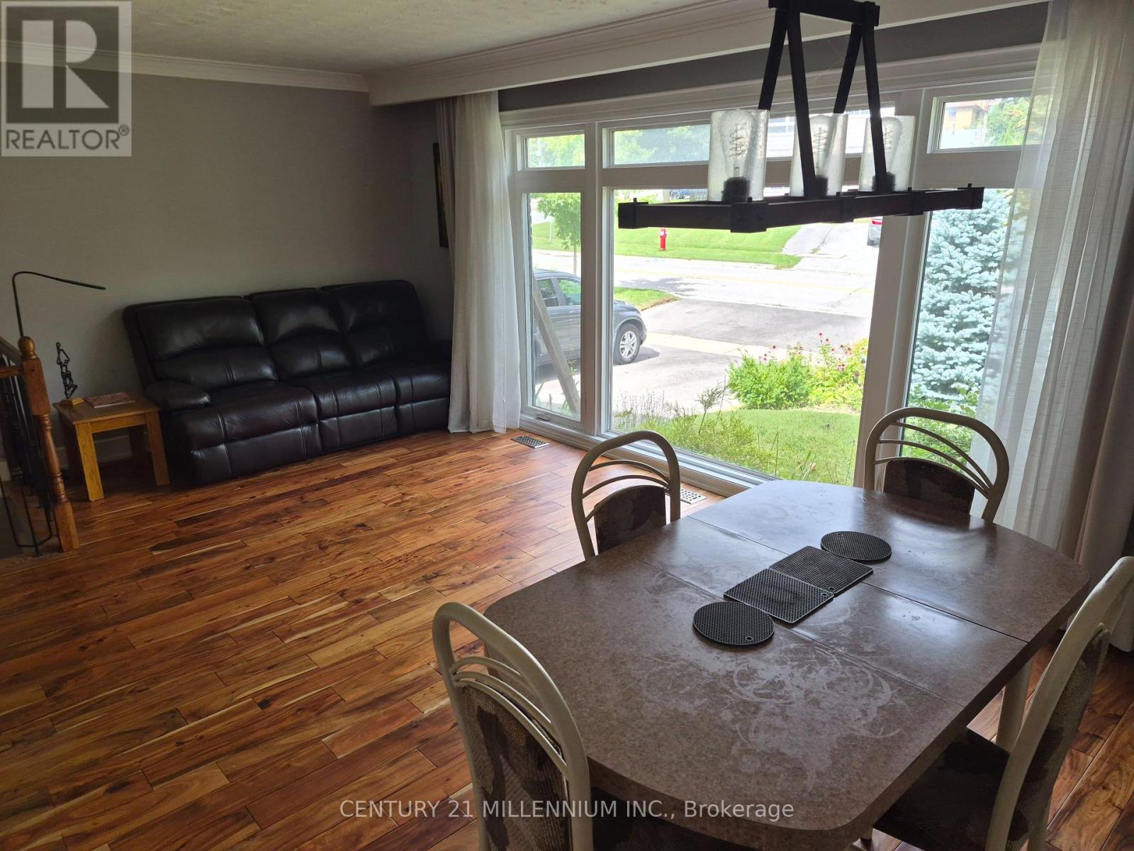 40 Meadowland Drive, Brampton, Ontario  L6W 2R4 - Photo 8 - W13714692