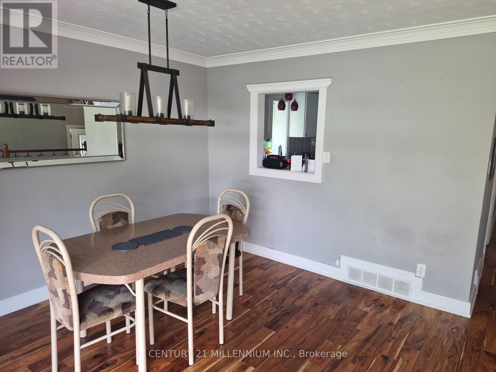 40 Meadowland Drive, Brampton, Ontario  L6W 2R4 - Photo 9 - W13714692