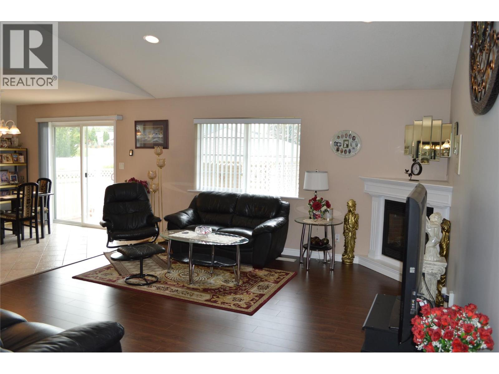2135 Brycen Place, Grand Forks, British Columbia  V0H 1H0 - Photo 11 - 10389780