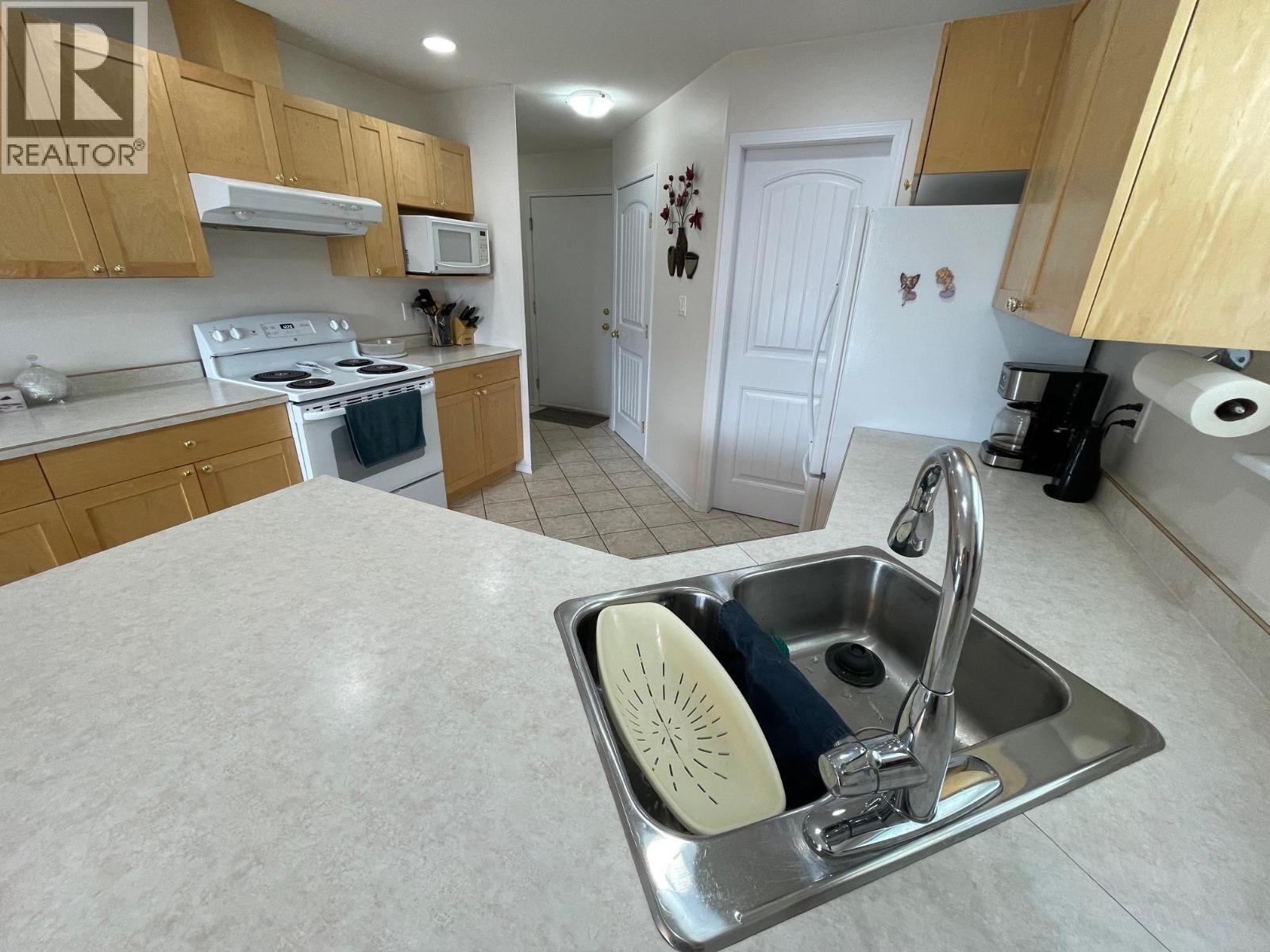 2135 Brycen Place, Grand Forks, British Columbia  V0H 1H0 - Photo 18 - 10389780