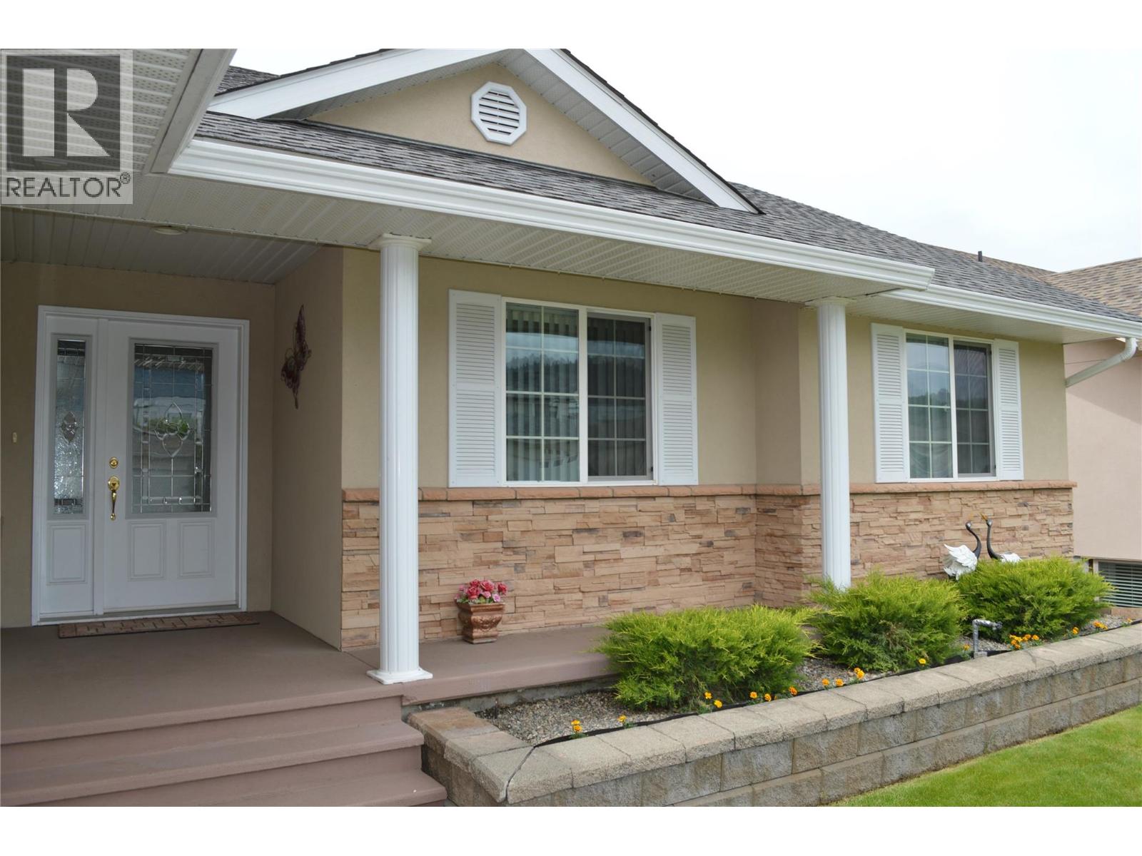 2135 Brycen Place, Grand Forks, British Columbia  V0H 1H0 - Photo 3 - 10389780