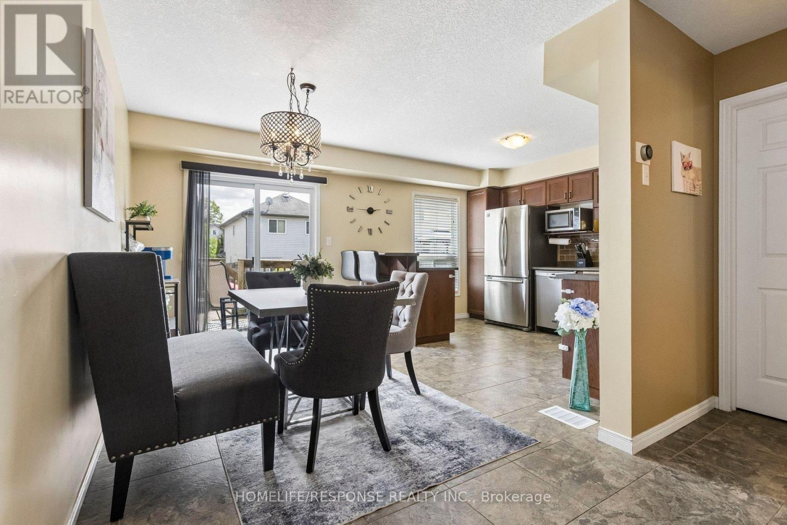 222 Sophia Crescent, Kitchener, Ontario  N2R 1X8 - Photo 8 - X13714532