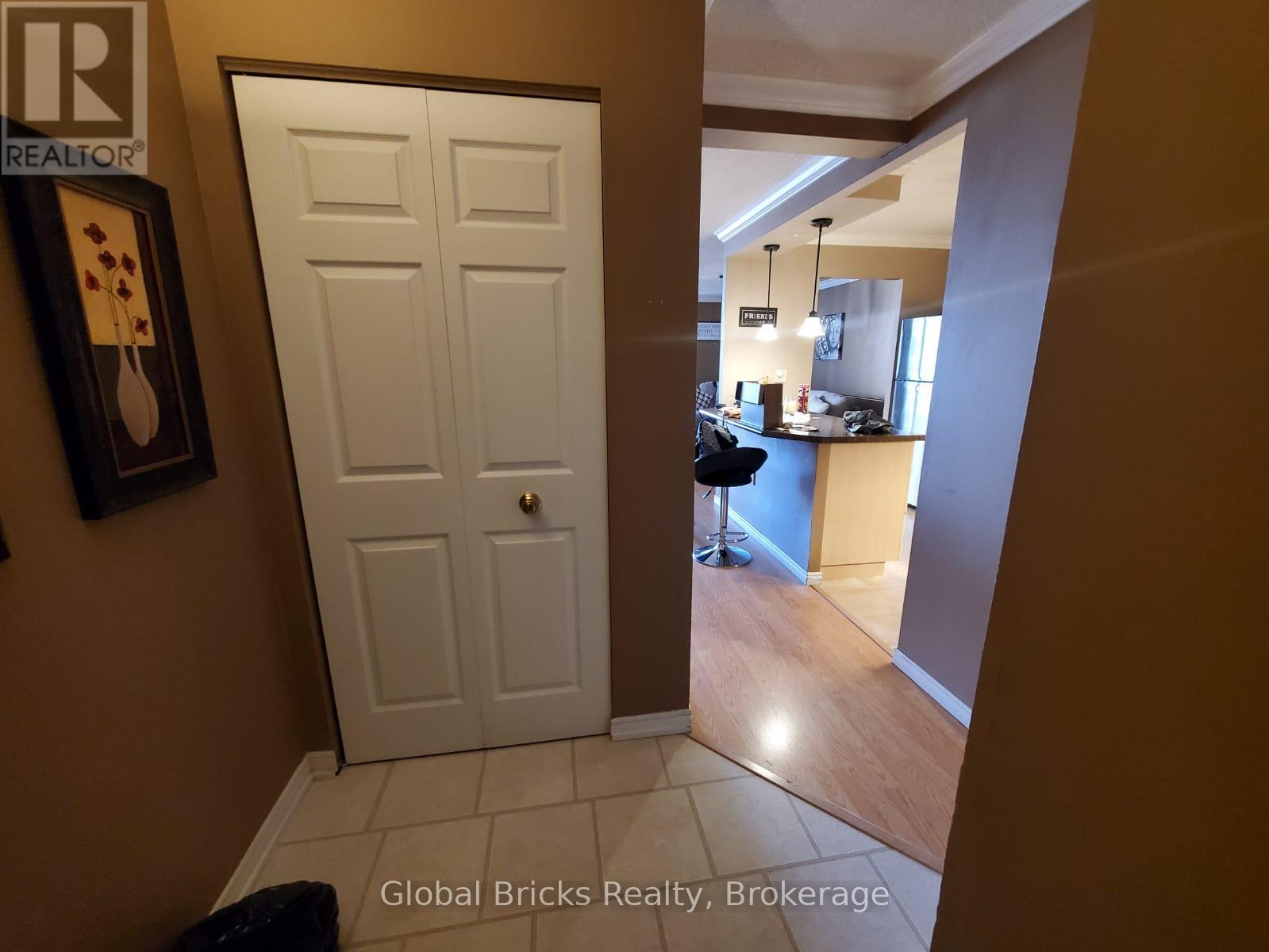 503 - 323 Colborne Street, London East, Ontario  N6B 3N8 - Photo 2 - X13714578