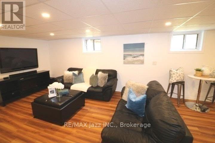 Lower - 1235 Somerville Street, Oshawa, Ontario  L1G 4L1 - Photo 7 - E13549292
