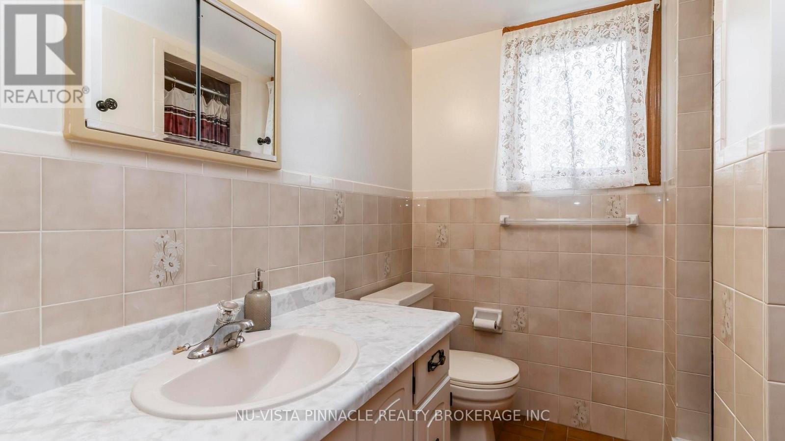 272 Wilkins Street, London South, Ontario N6C 5C6 - Photo 14 - X13537354