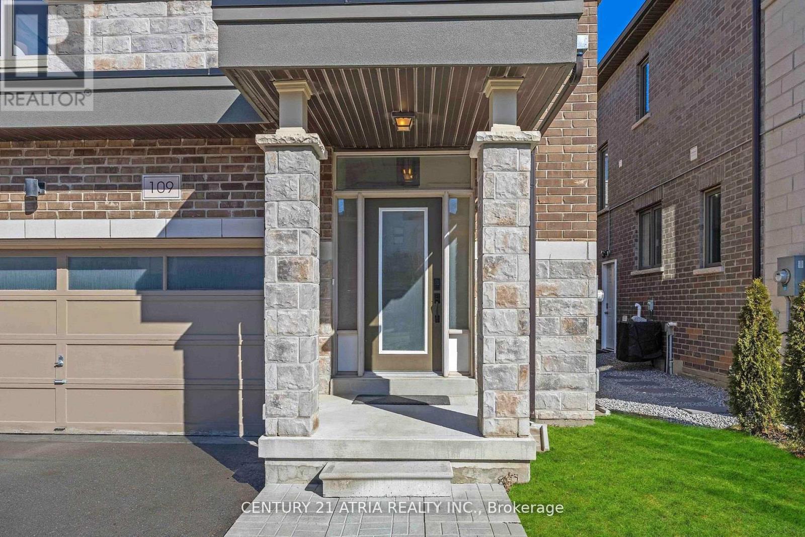 109 Vantage Loop, Newmarket, Ontario  L3X 0K8 - Photo 5 - N13210300