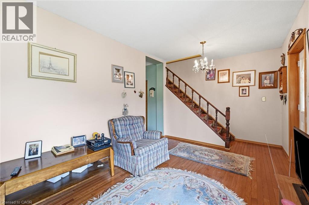 165 Glennie Avenue, Hamilton, Ontario  L8H 5W1 - Photo 8 - 40856650