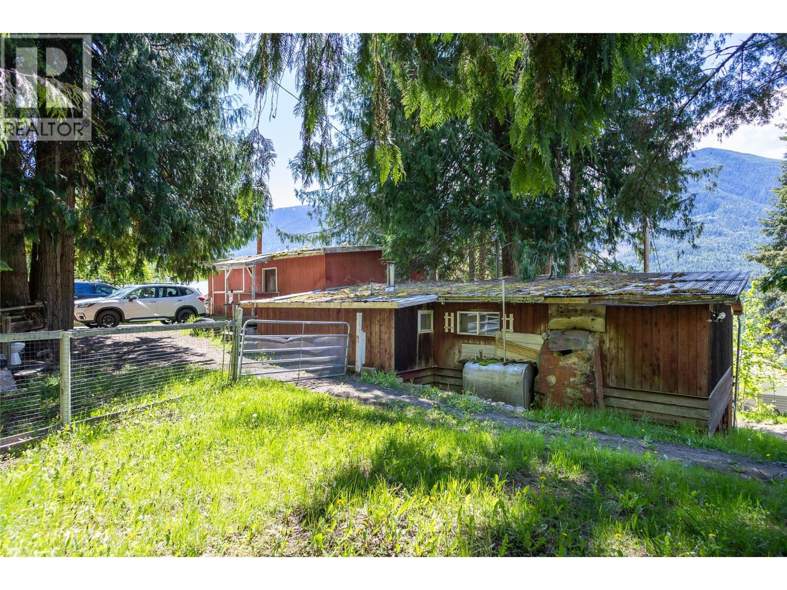 6728 3a Highway, Nelson, British Columbia  V1L 6S2 - Photo 66 - 10387939