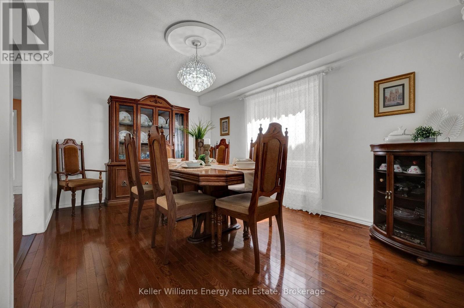 2 Murkar Crescent, Whitby, Ontario  L1N 8Y4 - Photo 8 - E13714754