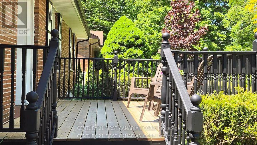 648 Westwood Drive, London South, Ontario  N6K 1A7 - Photo 4 - X13714720