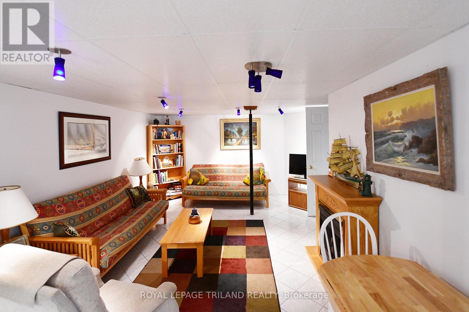 27 Hill Street, Lambton Shores, Ontario  N0M 1T0 - Photo 25 - X13714772