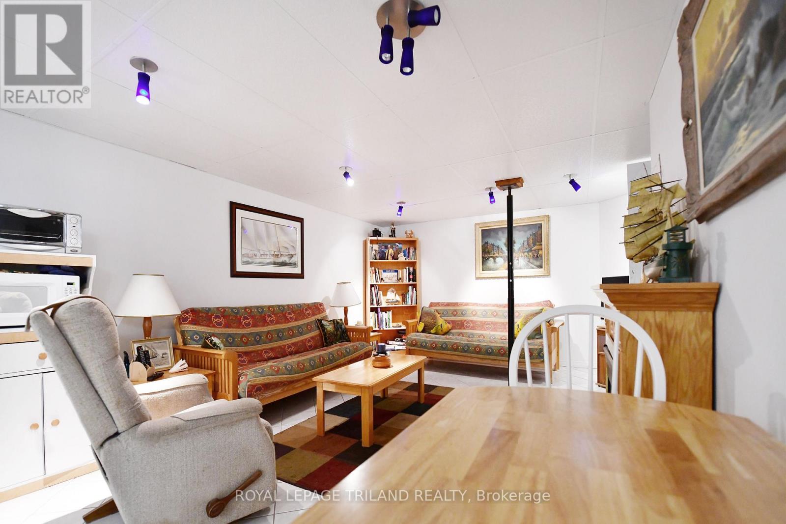 27 Hill Street, Lambton Shores, Ontario  N0M 1T0 - Photo 26 - X13714772