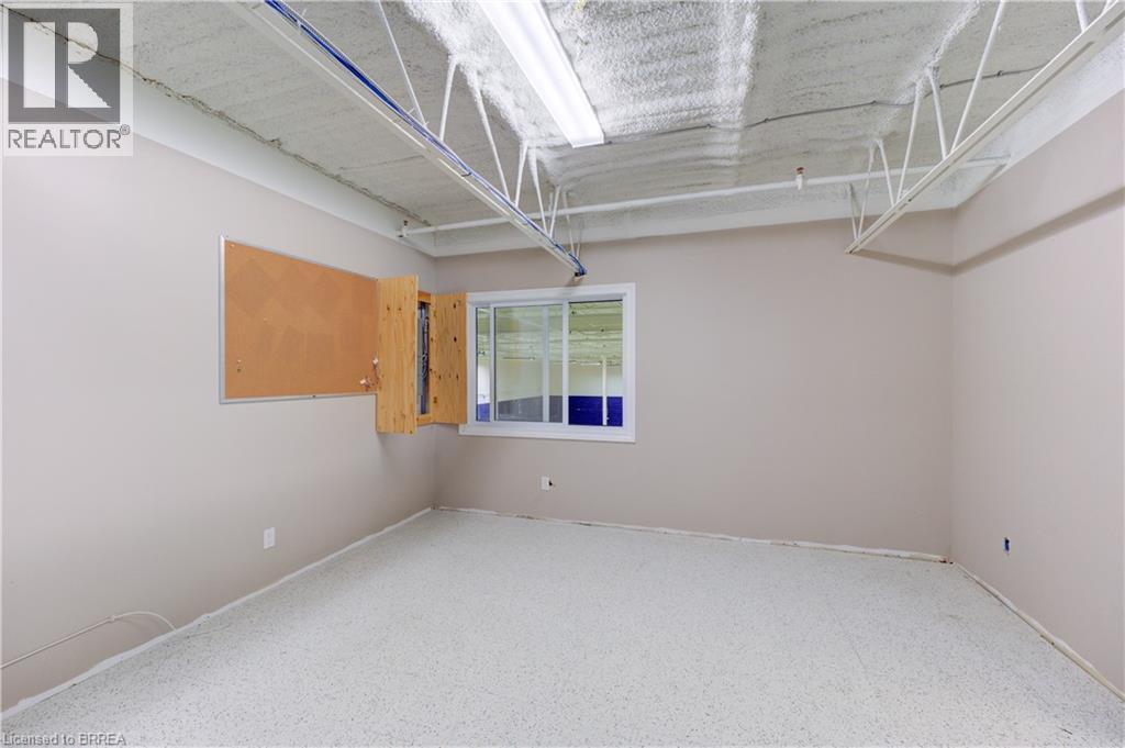 36 Easton Road, Brantford, Ontario  N3P 1J5 - Photo 49 - 40857887