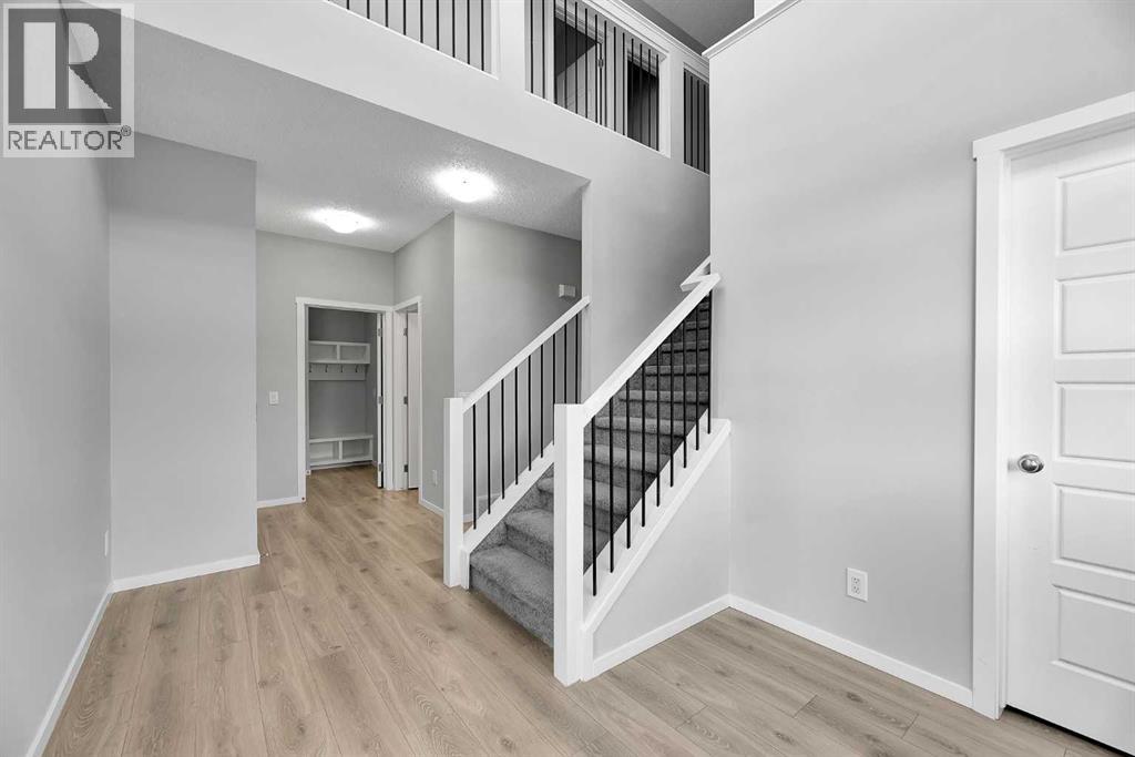 300 Walgrove Boulevard SE, Calgary, Alberta  T2X 4C8 - Photo 4 - A2324996