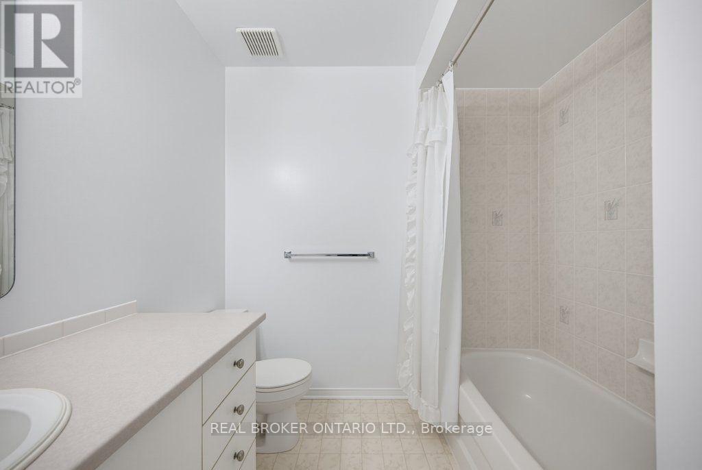 2000 Oakbrook Circle, Ottawa, Ontario  K1W 1H4 - Photo 18 - X13714770