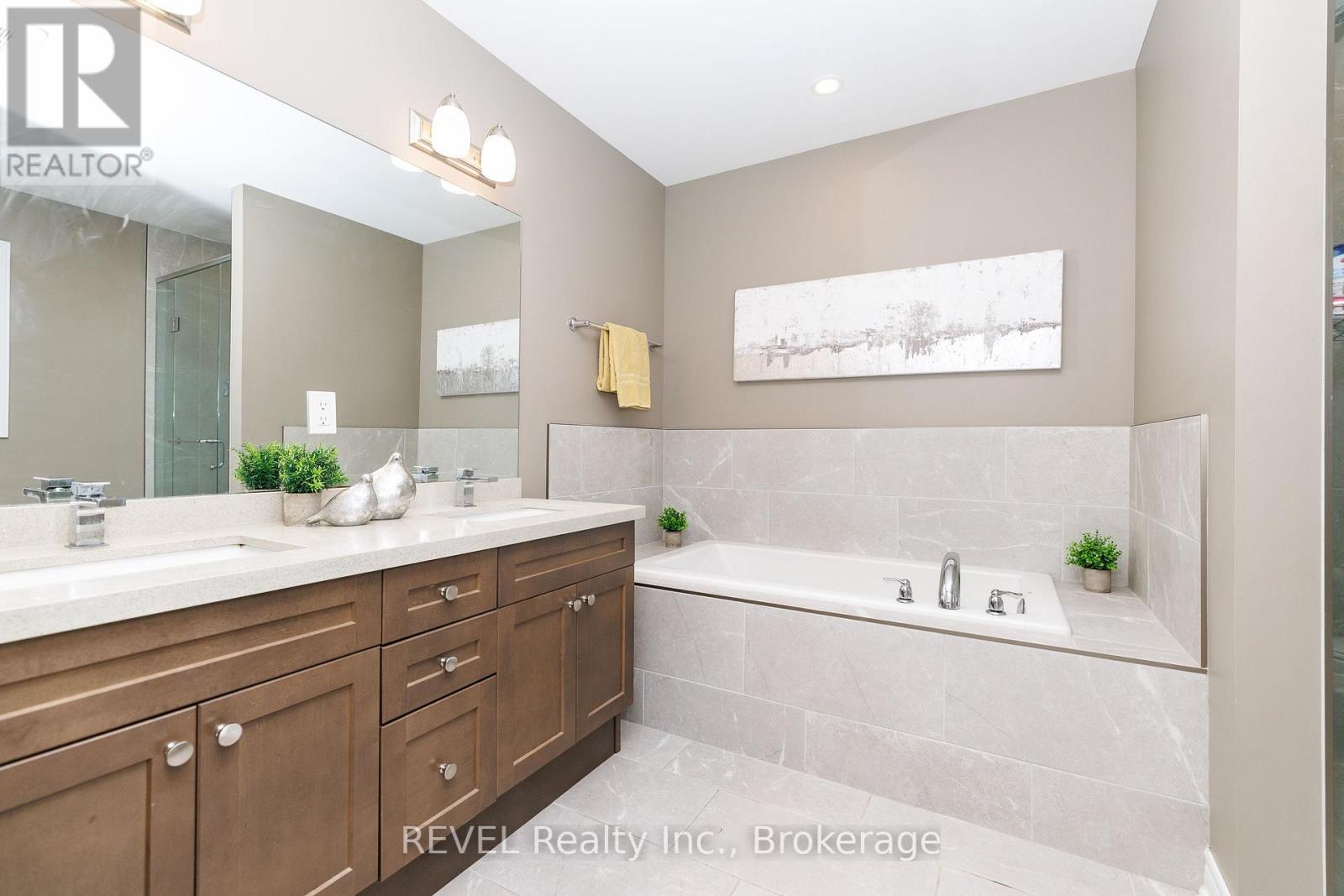 8961 Emily Boulevard, Niagara Falls, Ontario  L2H 3T1 - Photo 21 - X13714738