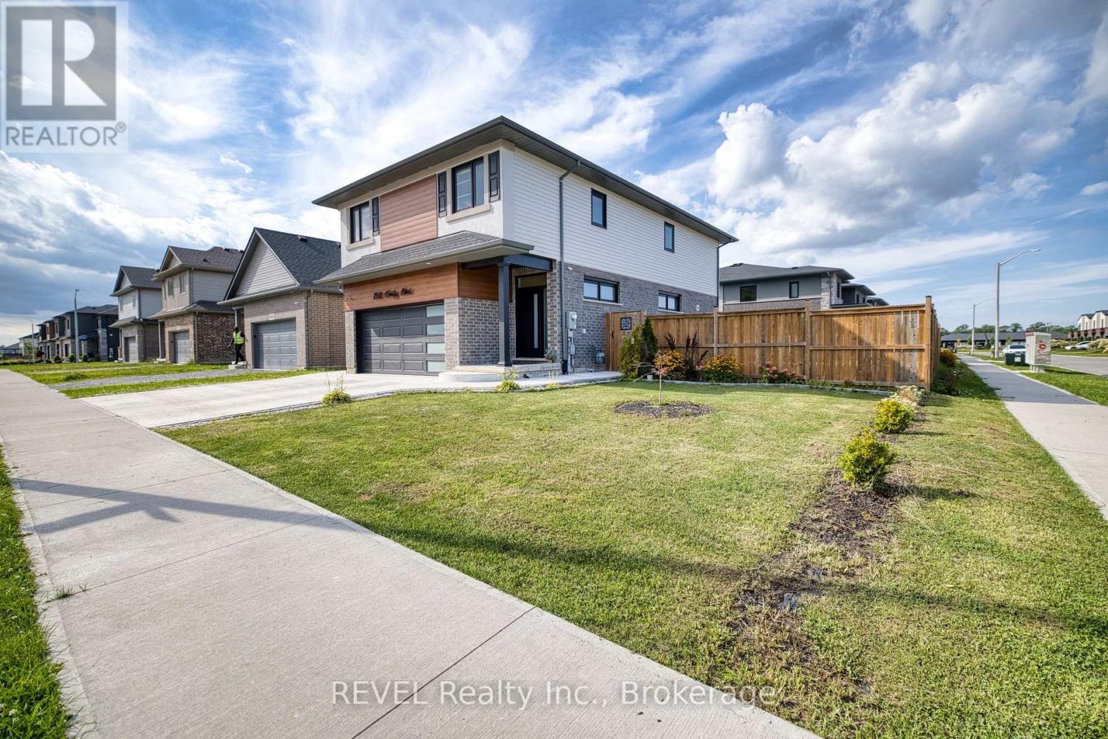 8961 Emily Boulevard, Niagara Falls, Ontario  L2H 3T1 - Photo 3 - X13714738