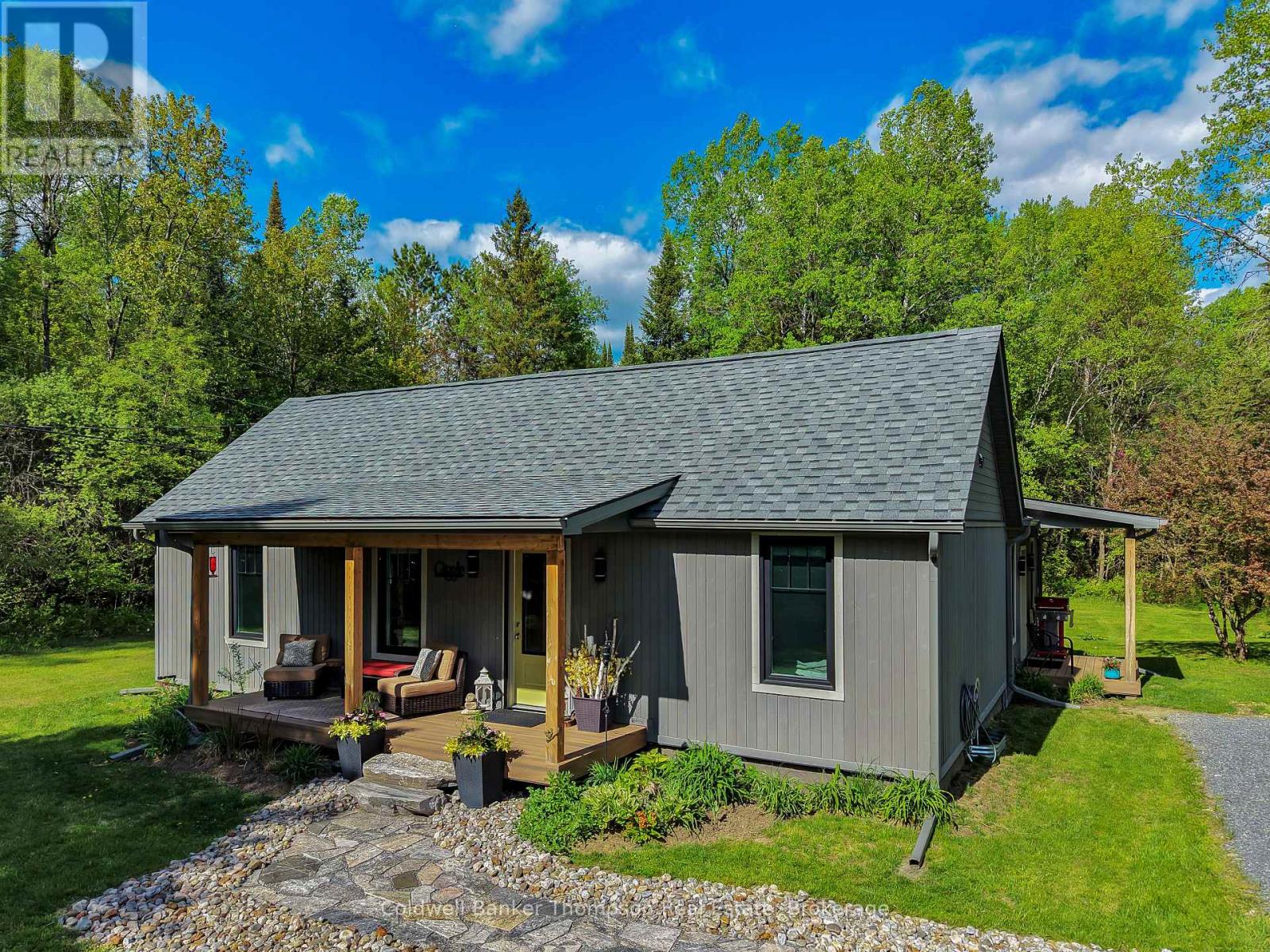 247 Old North Road, Huntsville, Ontario P1H 2J4 - Photo 3 - X13220310