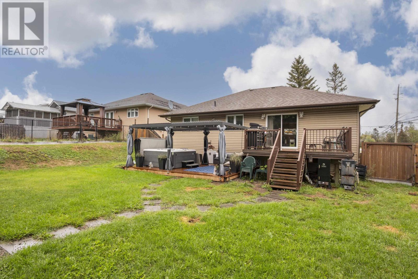 733 Woodcrest Rd, Thunder Bay, Ontario  P7G 1J2 - Photo 49 - TB2602531