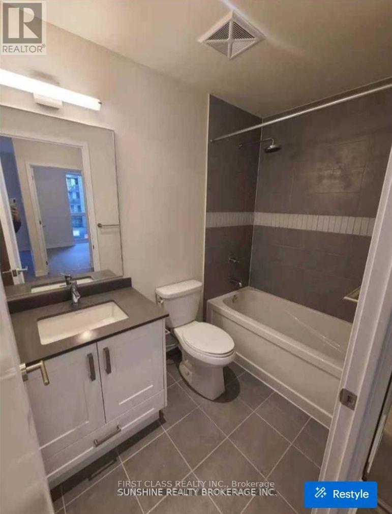 303 - 99 John Street, Toronto, Ontario  M5V 0S6 - Photo 3 - C13714810