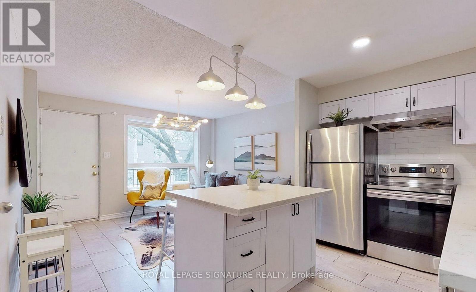 A - 61 Cameron Street, Toronto, Ontario  M5T 2H1 - Photo 2 - C13714854