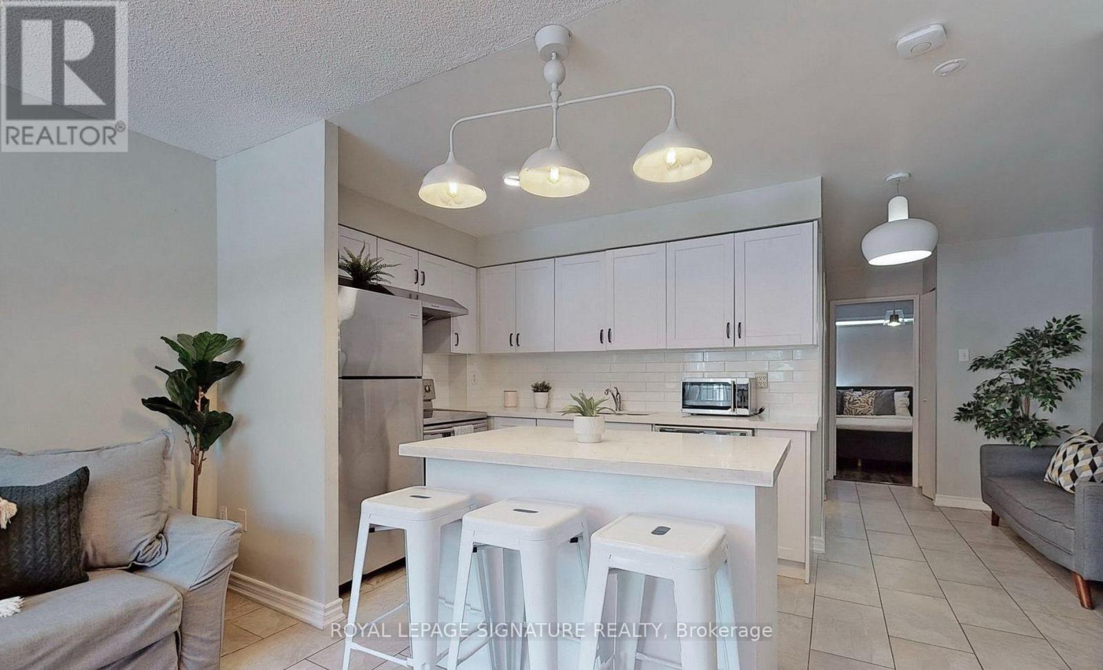 A - 61 Cameron Street, Toronto, Ontario  M5T 2H1 - Photo 3 - C13714854