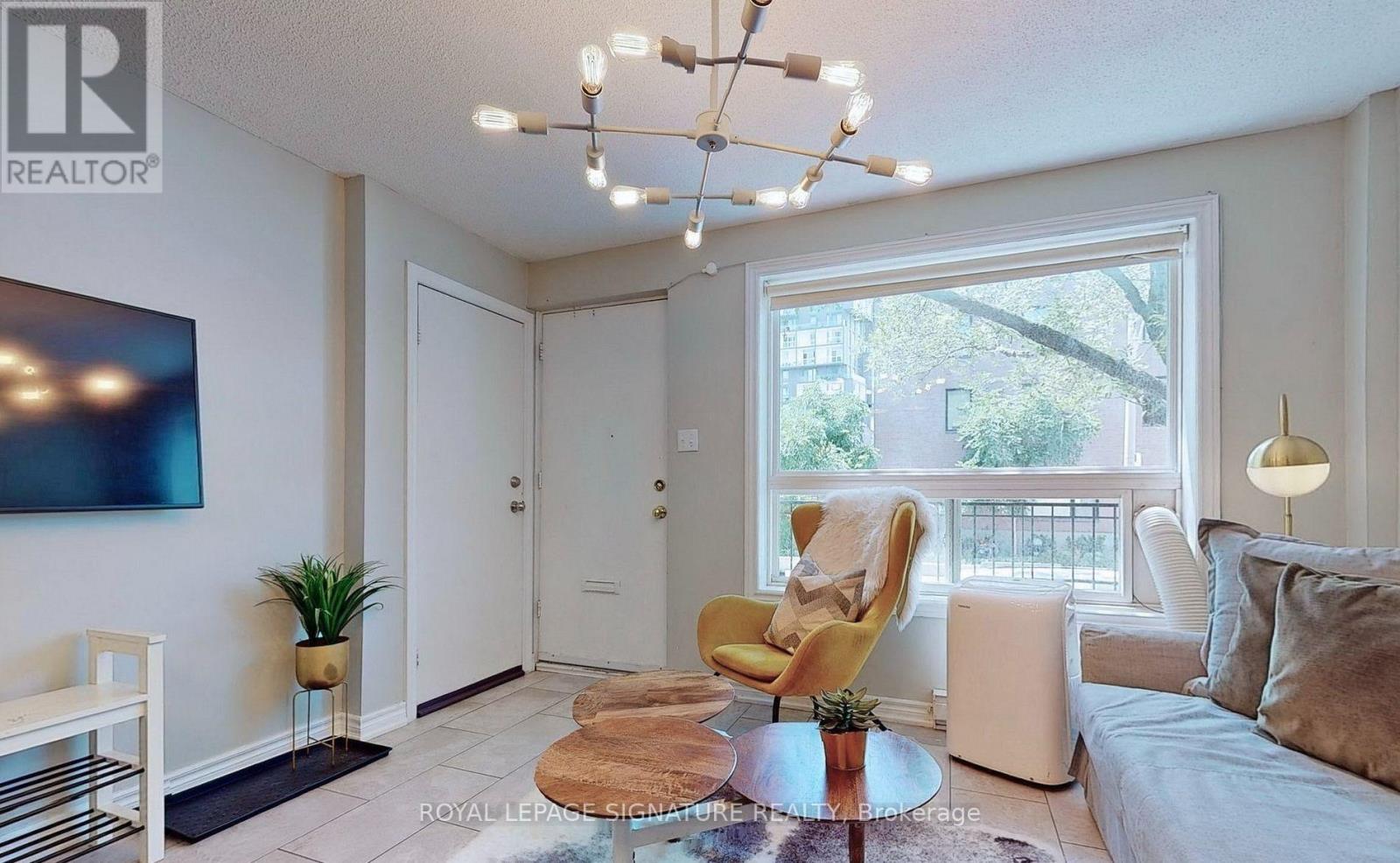A - 61 Cameron Street, Toronto, Ontario  M5T 2H1 - Photo 6 - C13714854