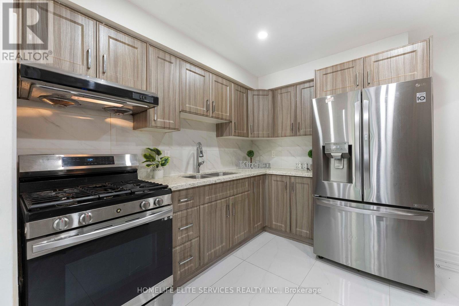 44 Greenhedges Court, Toronto, Ontario  M1B 1T2 - Photo 16 - E13714750