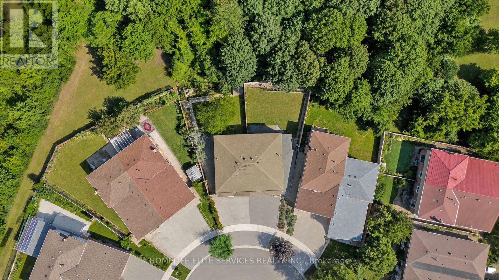 44 Greenhedges Court, Toronto, Ontario  M1B 1T2 - Photo 4 - E13714750