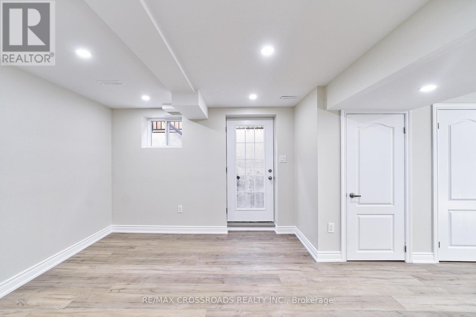 Lower - 67 Medland Avenue, Whitby, Ontario  L1P 1S7 - Photo 7 - E13714786