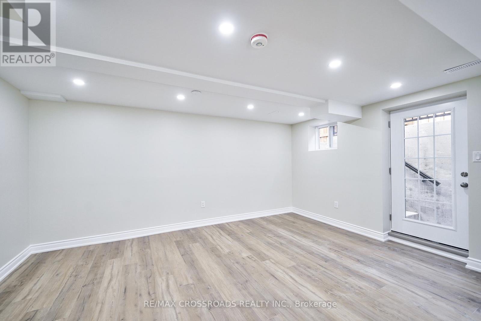 Lower - 67 Medland Avenue, Whitby, Ontario  L1P 1S7 - Photo 8 - E13714786