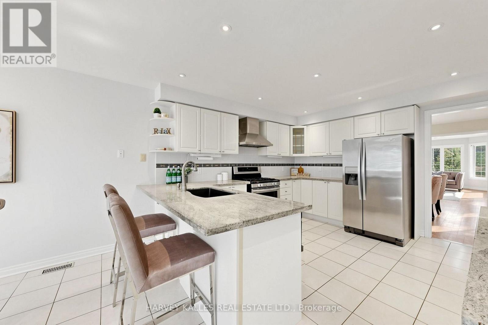 15 Woodville Avenue, Toronto, Ontario  M4K 2J5 - Photo 14 - E13714840