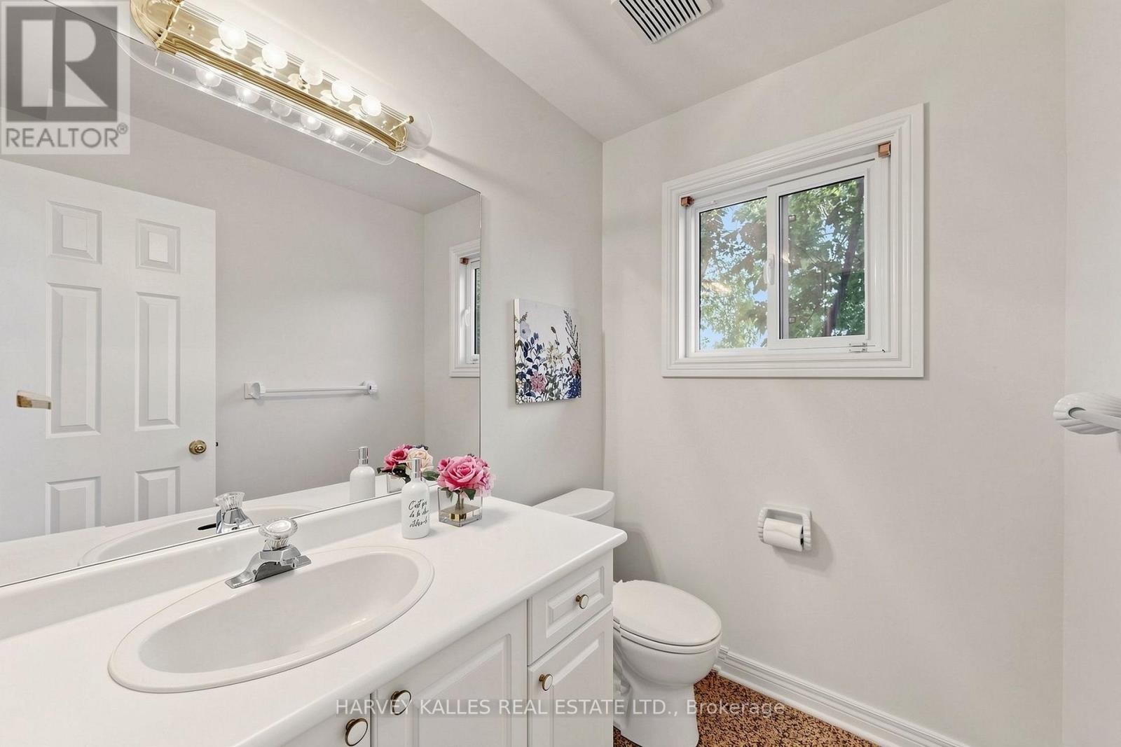 15 Woodville Avenue, Toronto, Ontario  M4K 2J5 - Photo 16 - E13714840