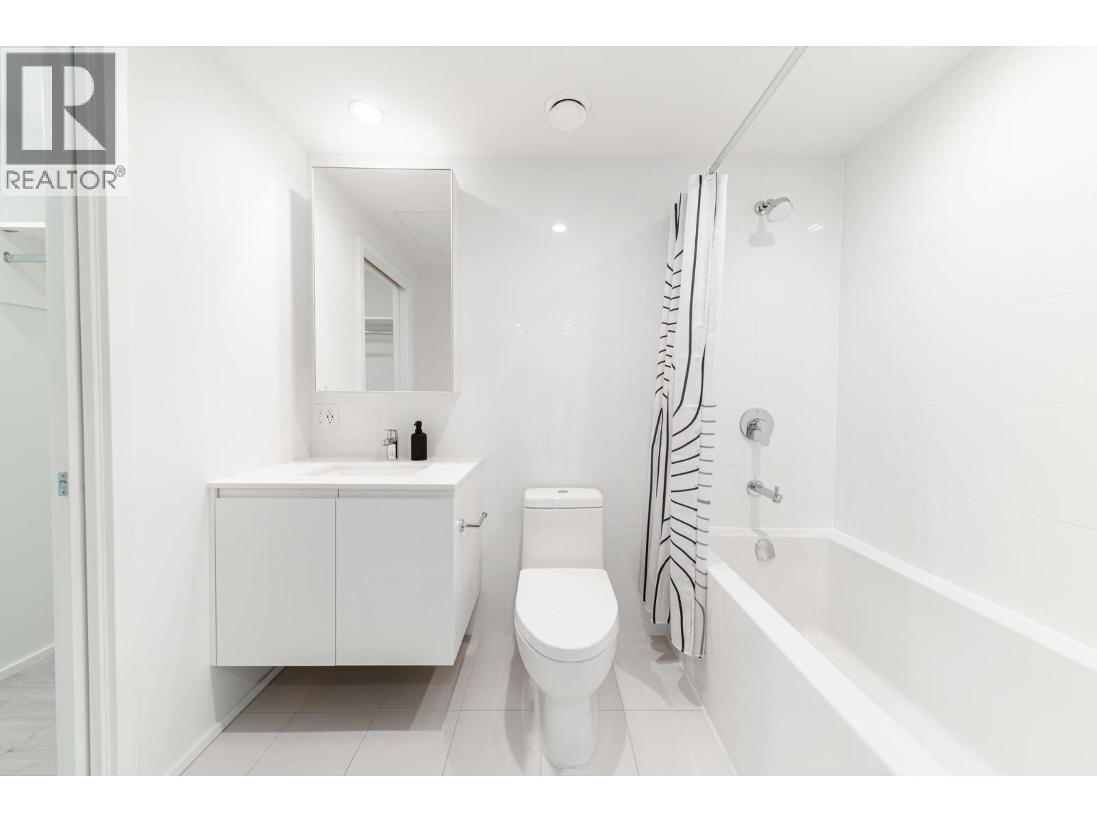 302 3833 Evergreen Place, Burnaby, British Columbia  V3J 0M2 - Photo 13 - R3158974