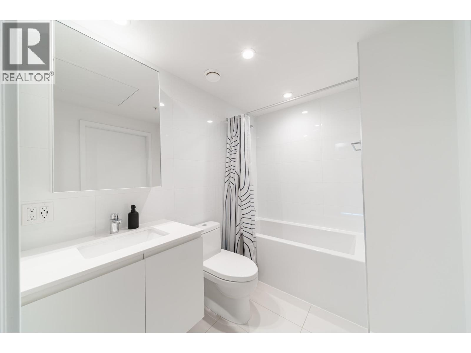 302 3833 Evergreen Place, Burnaby, British Columbia  V3J 0M2 - Photo 14 - R3158974