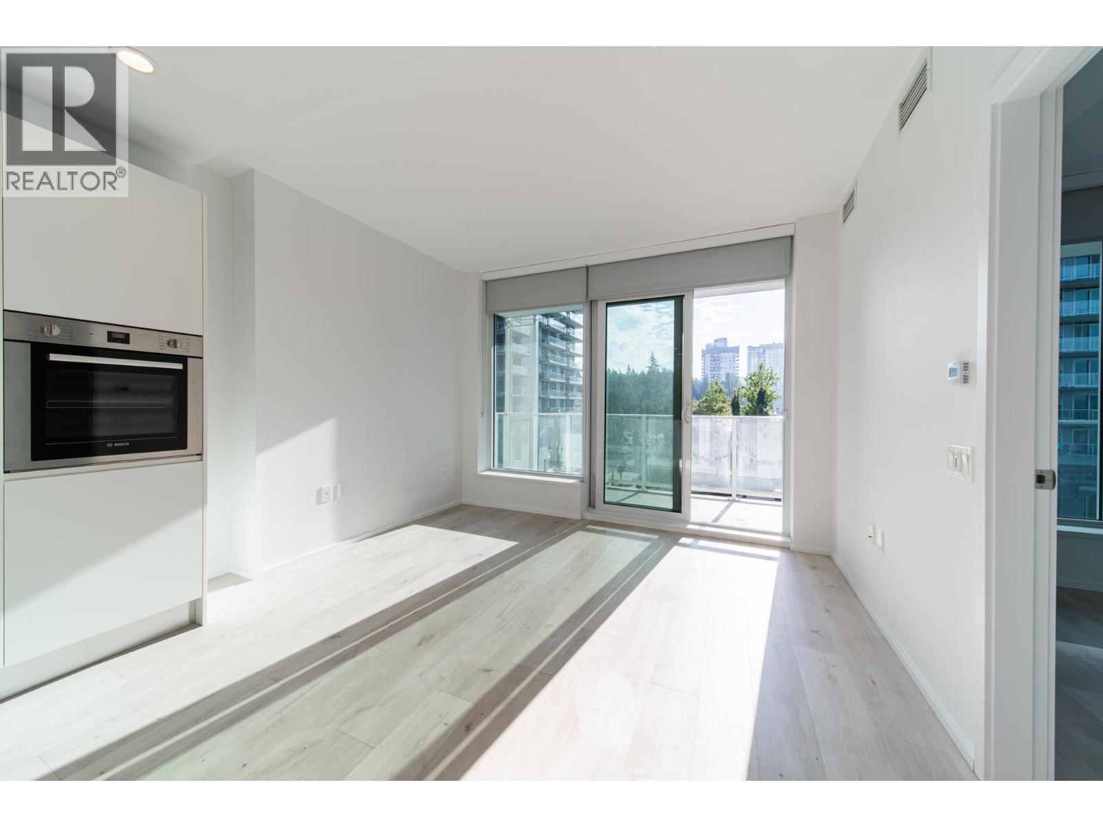 302 3833 Evergreen Place, Burnaby, British Columbia  V3J 0M2 - Photo 5 - R3158974